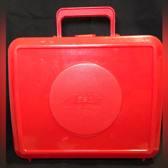 1994 “THE SHADOW” Lunch Box Manufactured by Aladdin Industries, Previously Owned - Picture 2 of 9